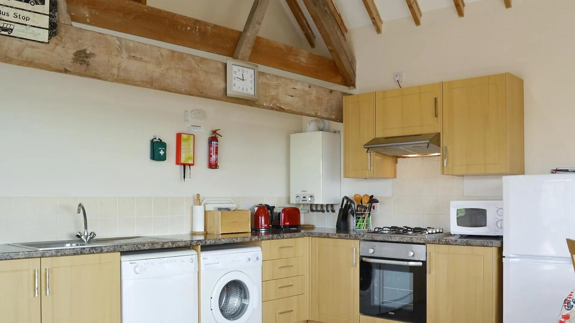 Kingfisher Cottage - 25114 Flamborough